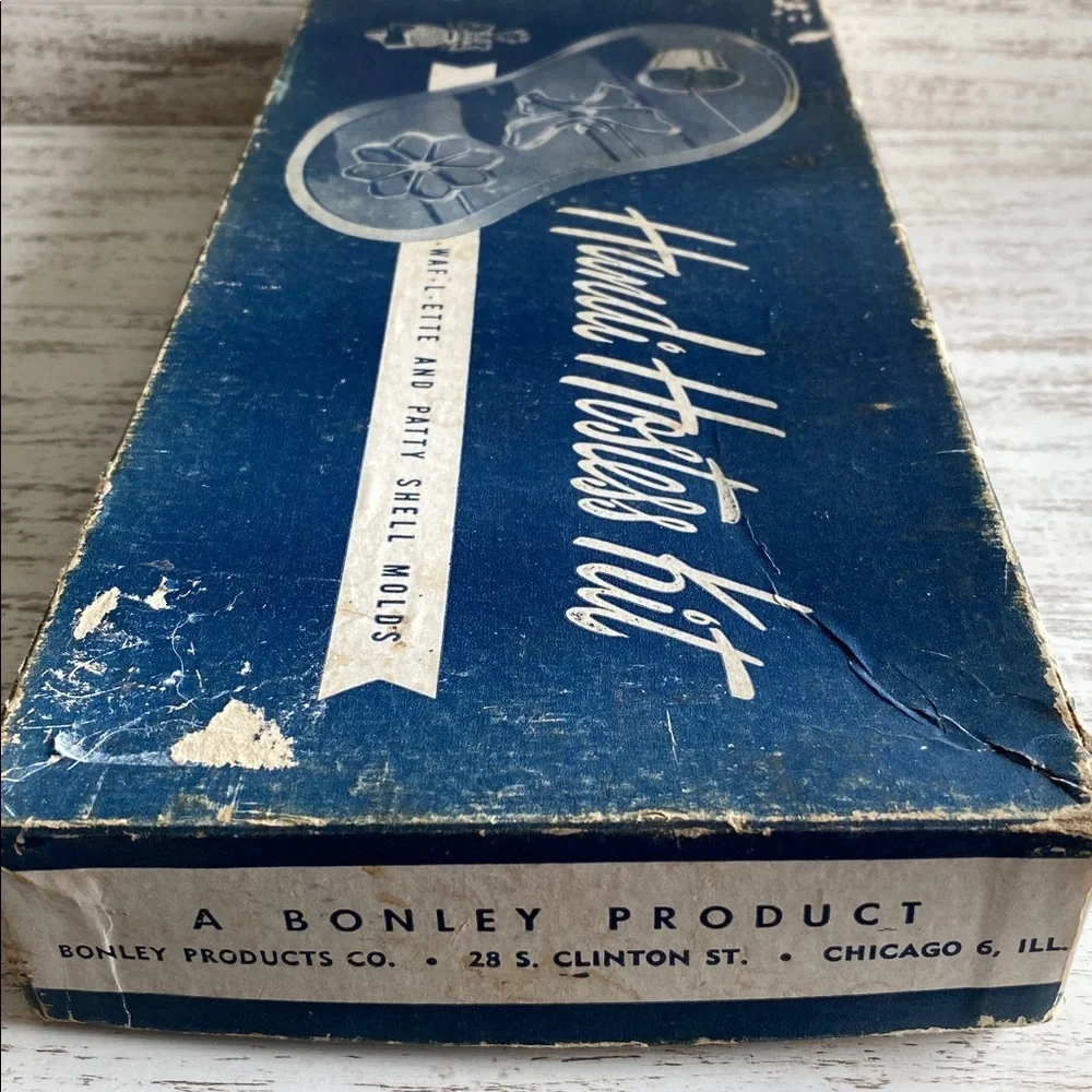 Vintage Handi Hostess Kit Waf L Ette and Patty Shell Molds